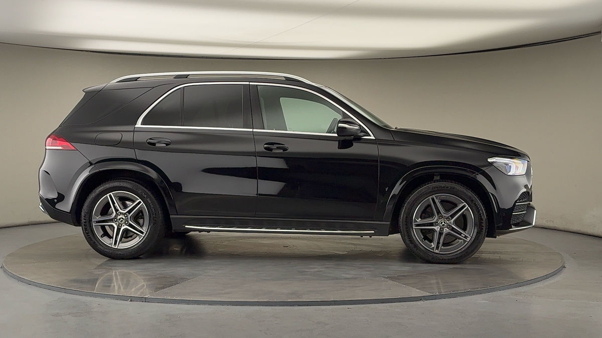 More views of Mercedes-Benz GLE