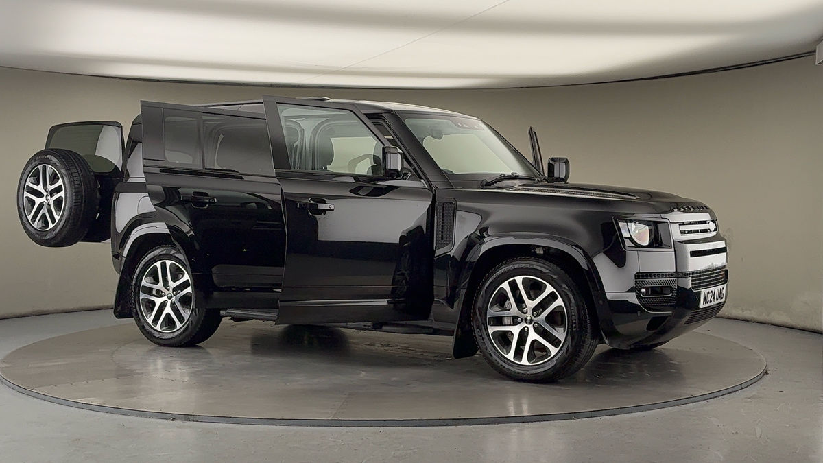 More views of Land Rover Defender 110