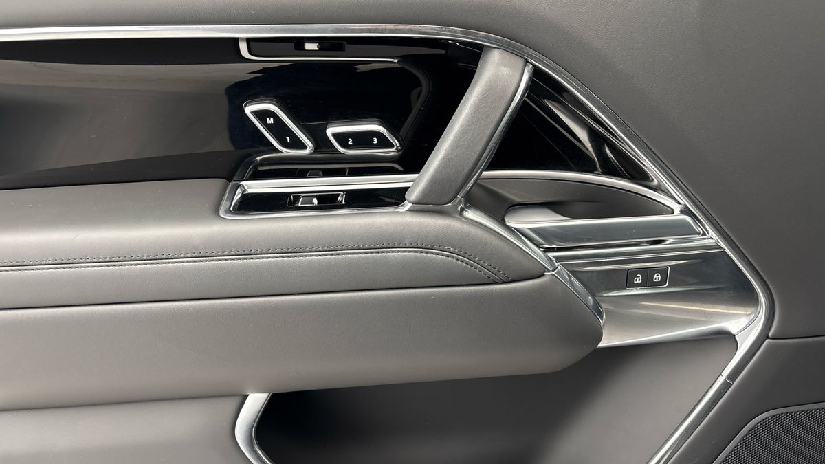 Land Rover Range Rover Image 19