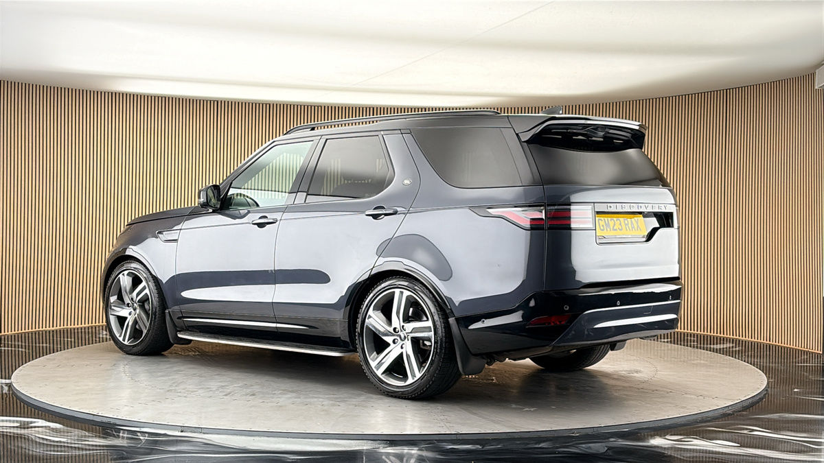 More views of Land Rover Discovery
