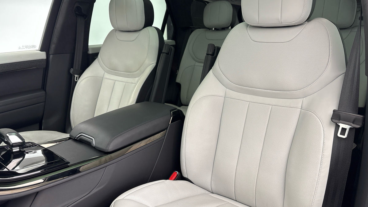 Land Rover Range Rover Sport Image 7