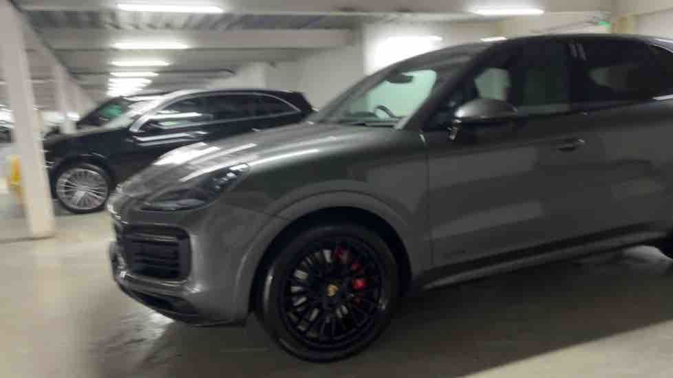 More views of Porsche Cayenne