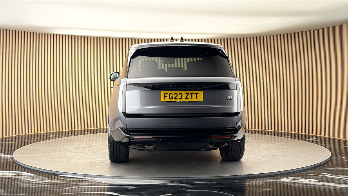 More views of Land Rover Range Rover