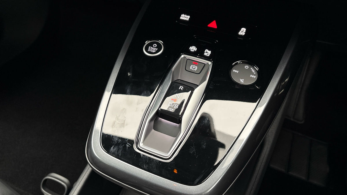 Audi Q4 e-tron Image 6