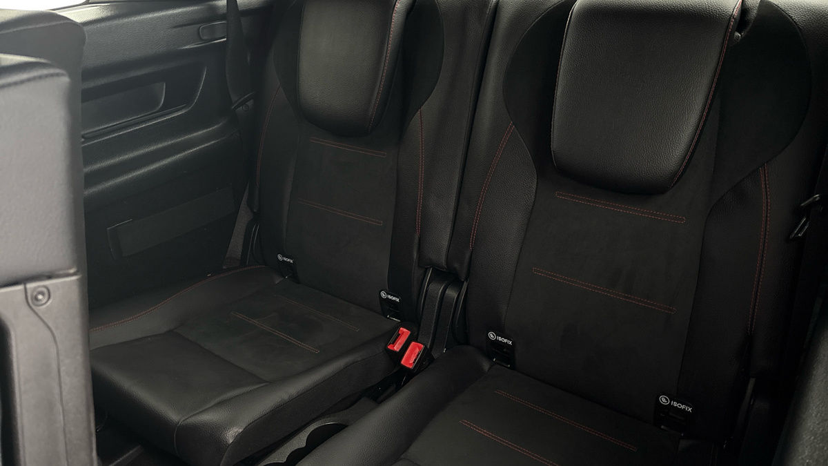 Mercedes-Benz GLB Image 26