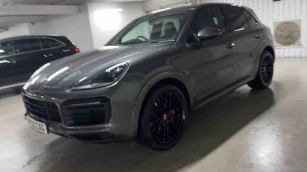 More views of Porsche Cayenne