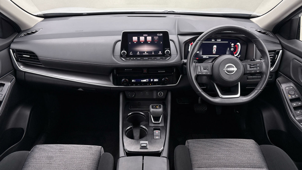 Nissan X-Trail Image 12