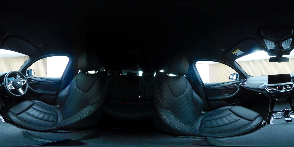 More views of BMW X4