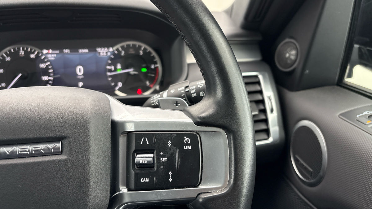 Land Rover Discovery Image 14