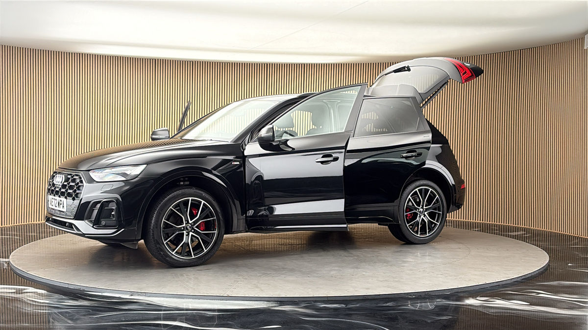 More views of Audi Q5