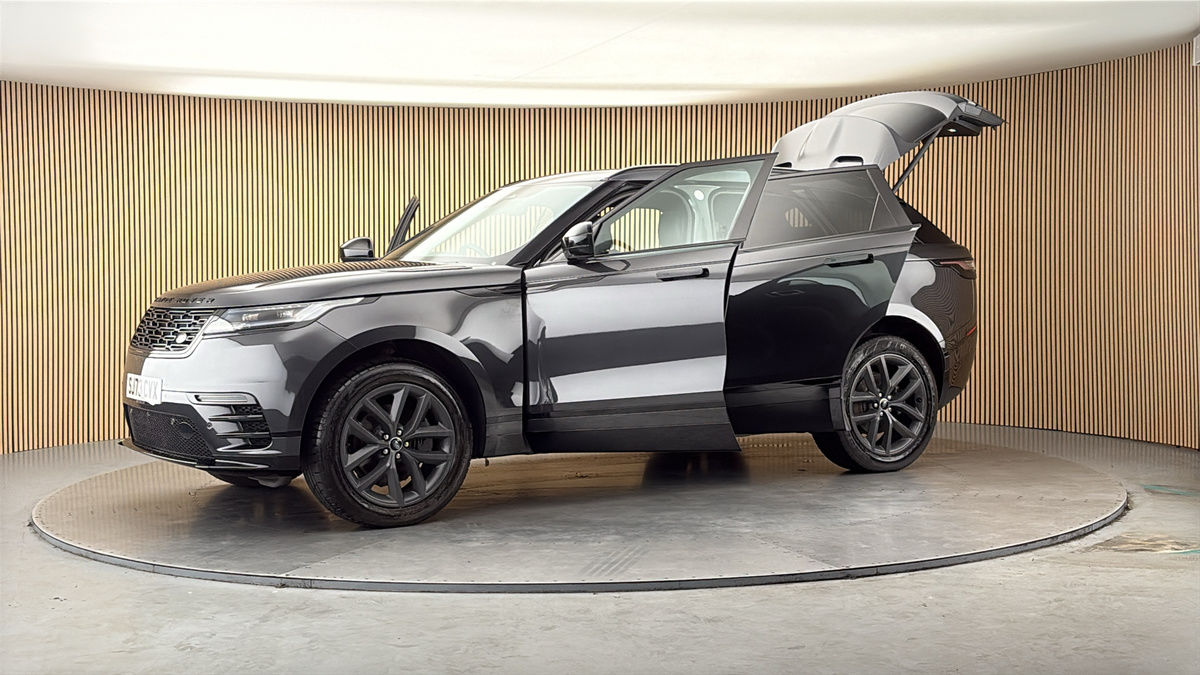 More views of Land Rover Range Rover Velar