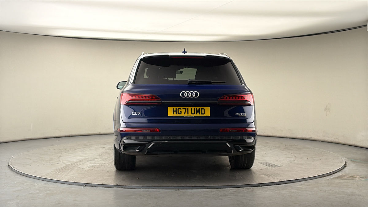 More views of Audi Q7