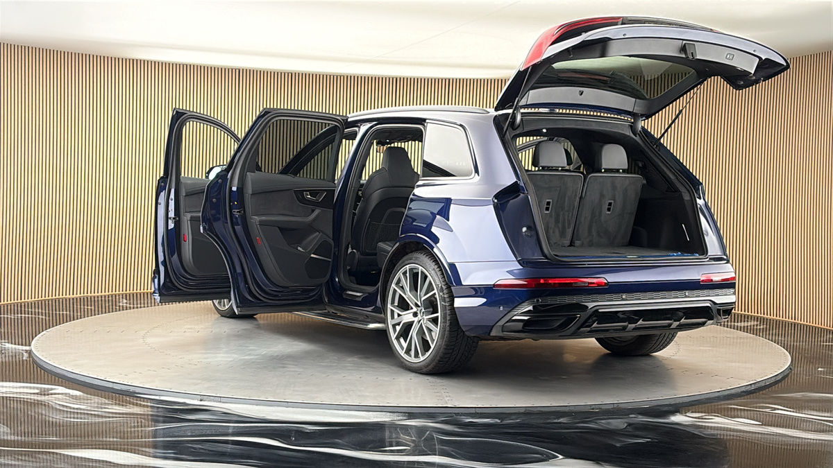 Audi Q7 Image 23
