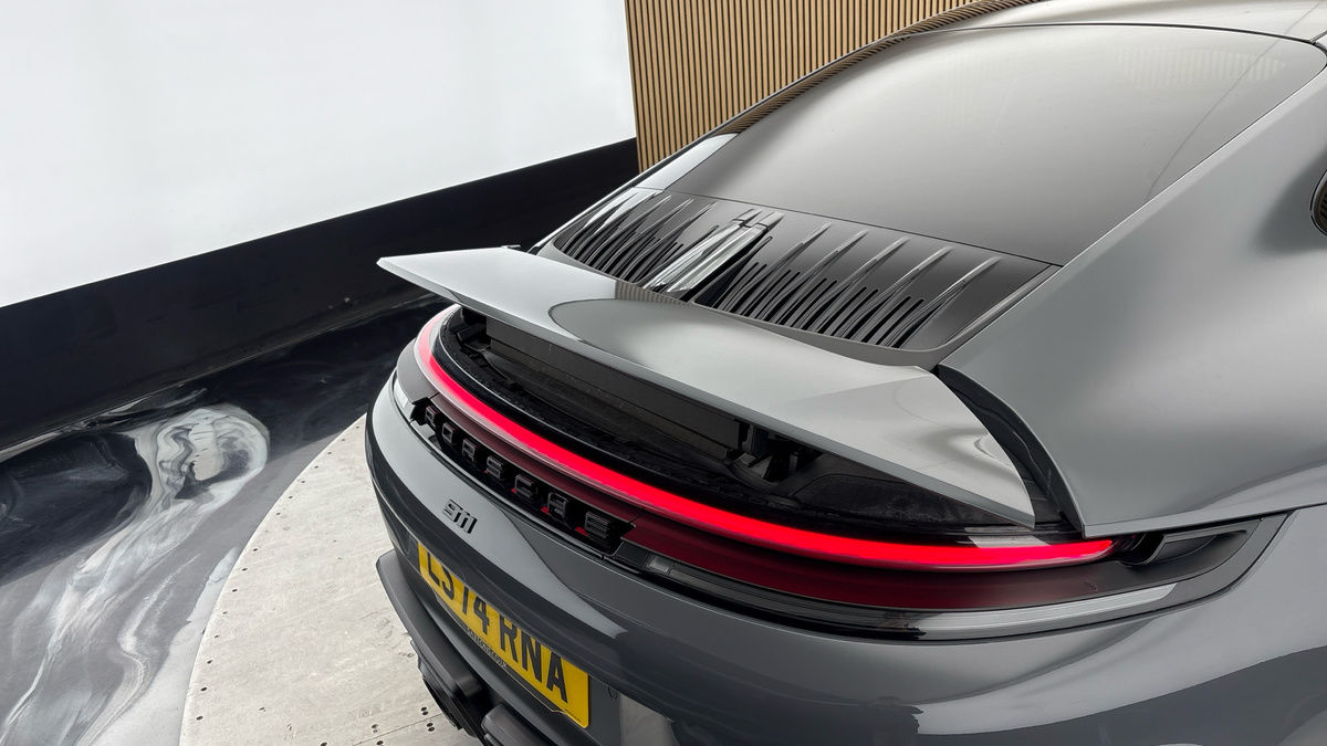 Porsche 911 Image 47
