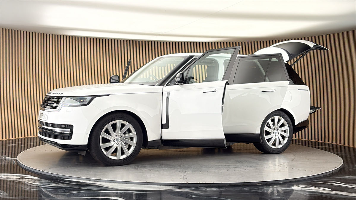 More views of Land Rover Range Rover