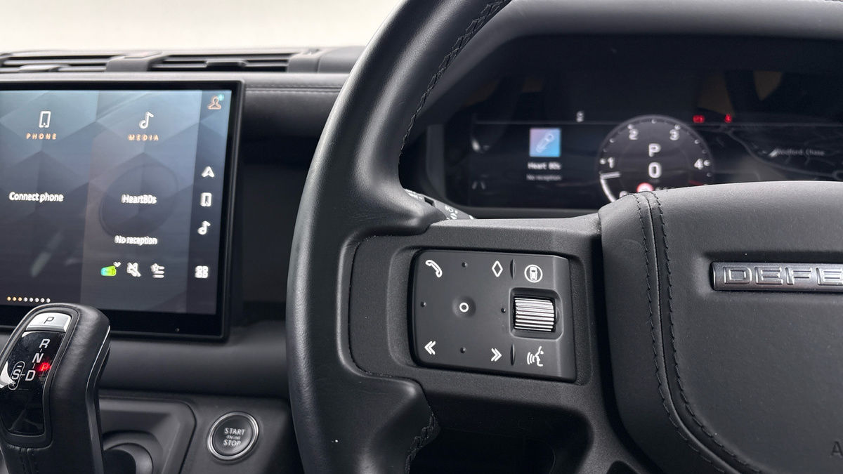 Land Rover Defender 110 Urban Image 13