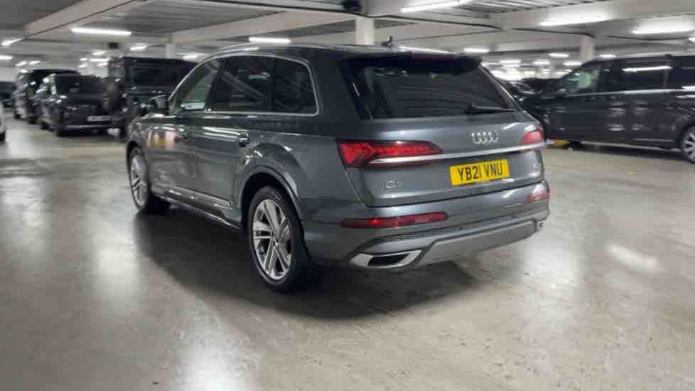 More views of Audi Q7