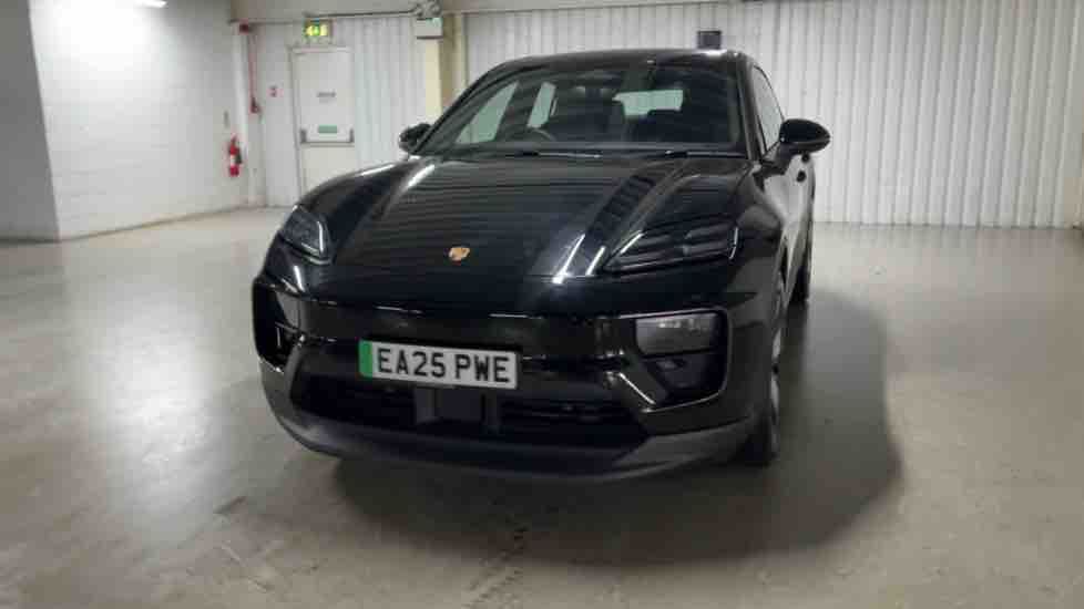 More views of Porsche Macan