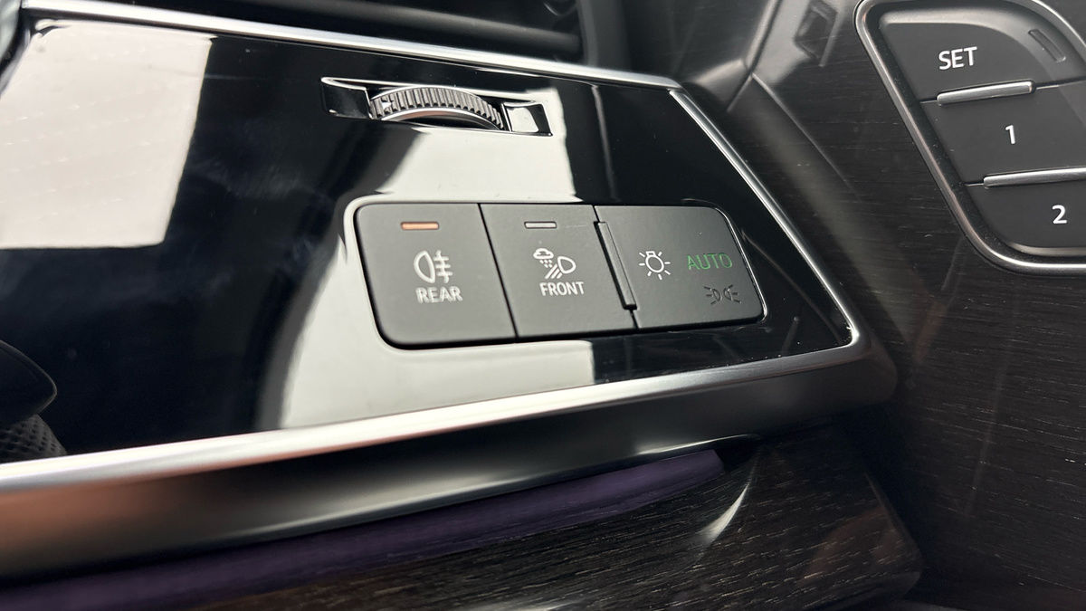 Audi Q7 Image 26