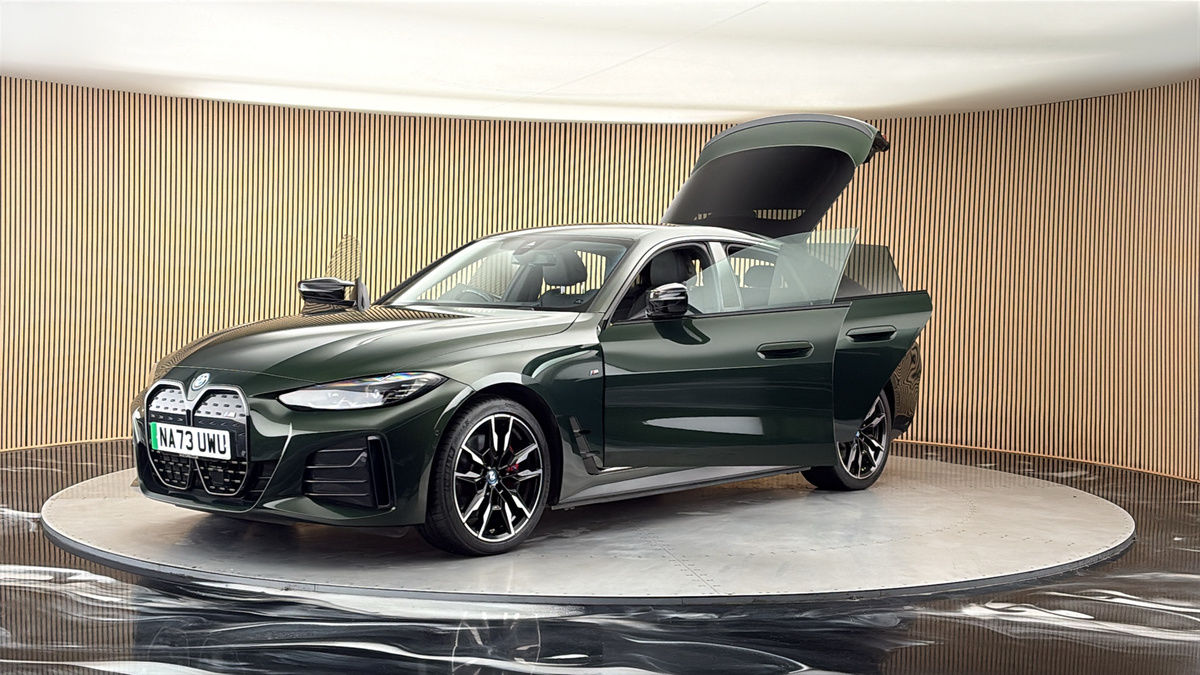 More views of BMW i4