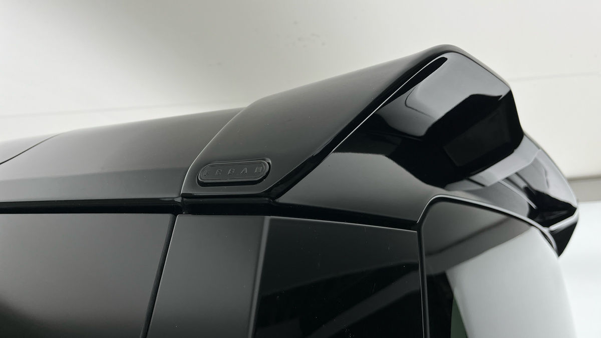 Land Rover Defender 110 Urban Image 49