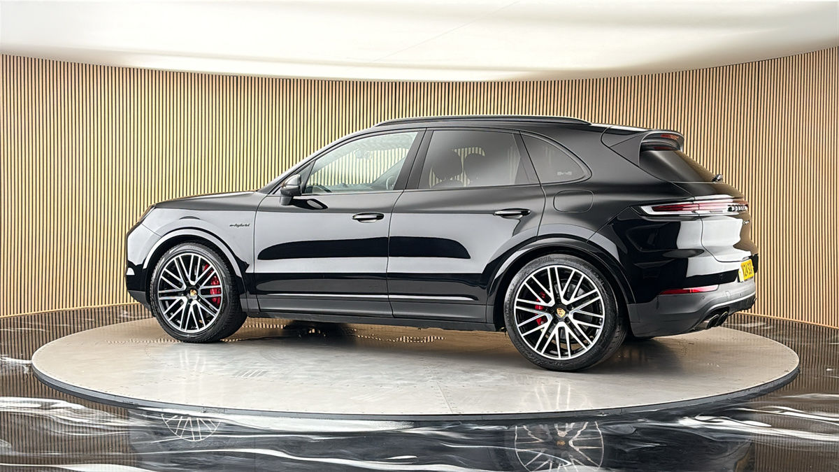 More views of Porsche Cayenne