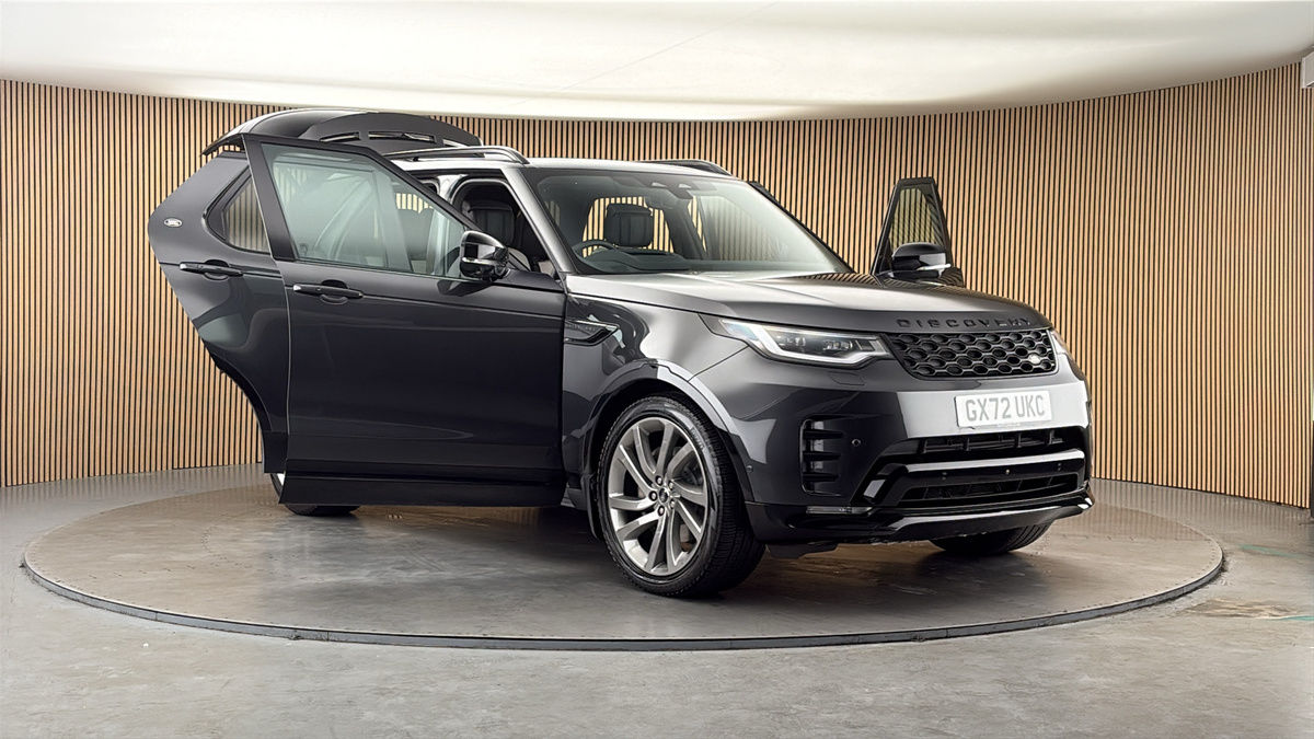 More views of Land Rover Discovery