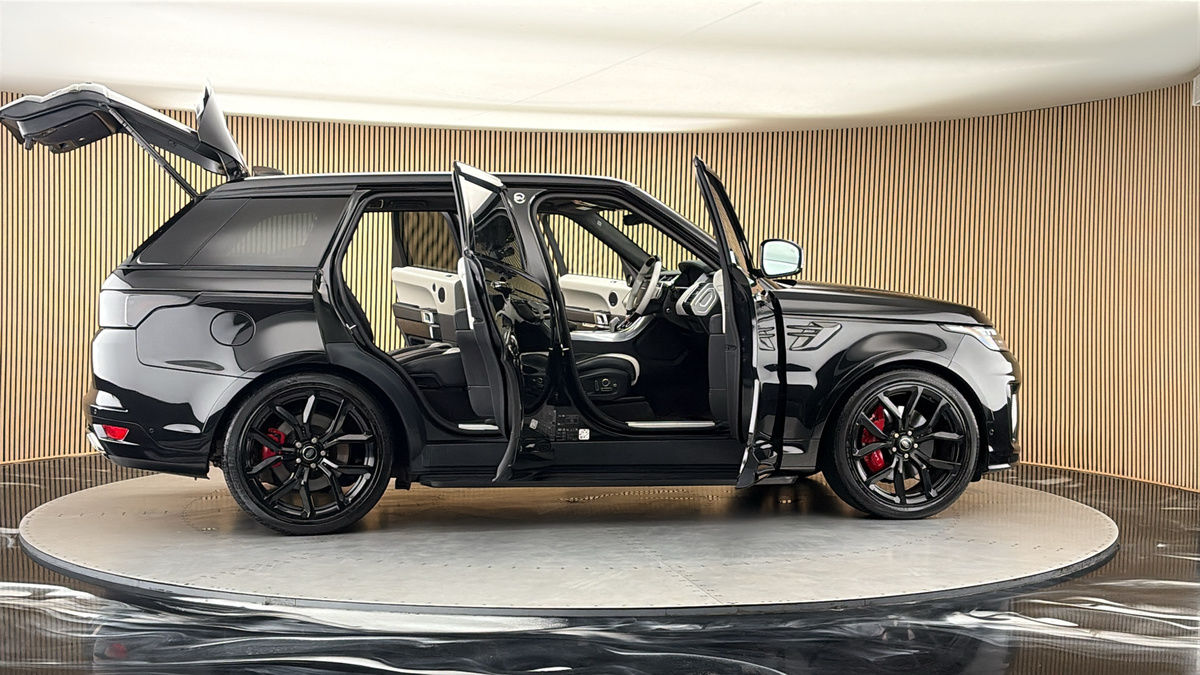 More views of Land Rover Range Rover Sport