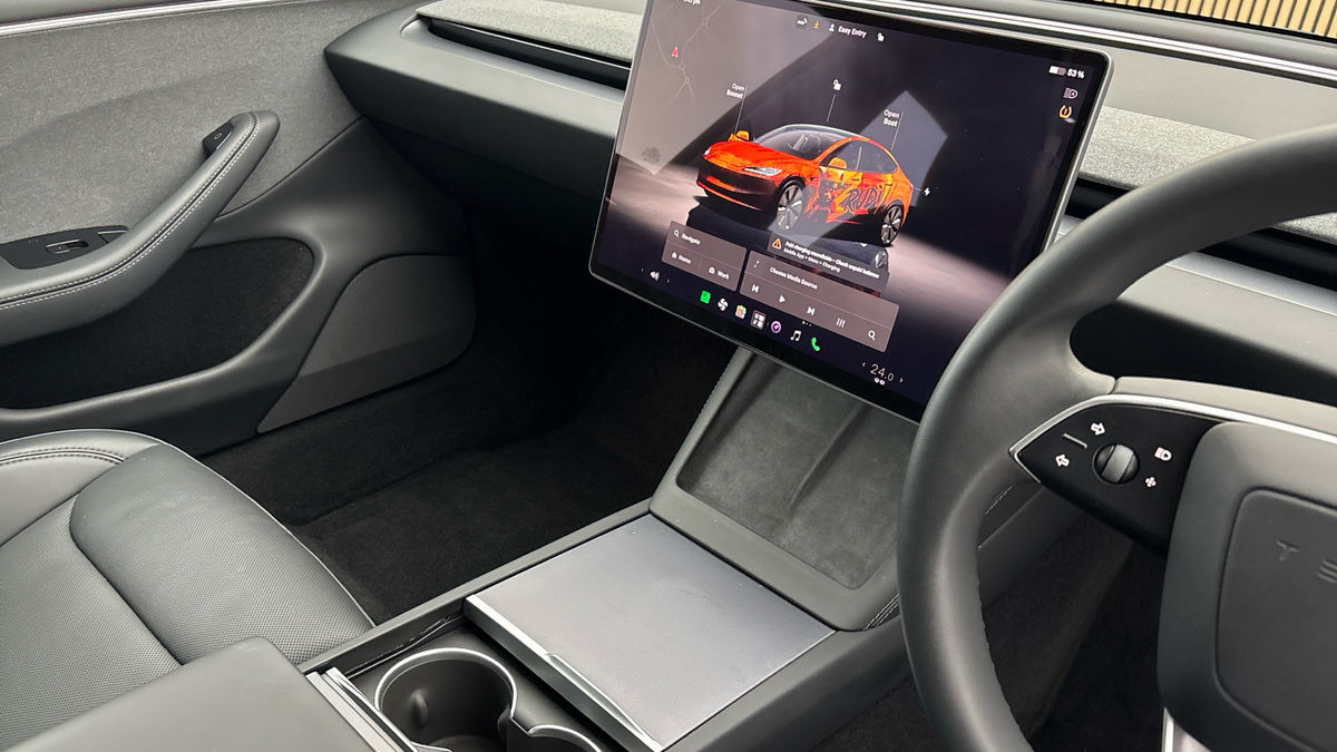 Tesla Model 3 Image 18