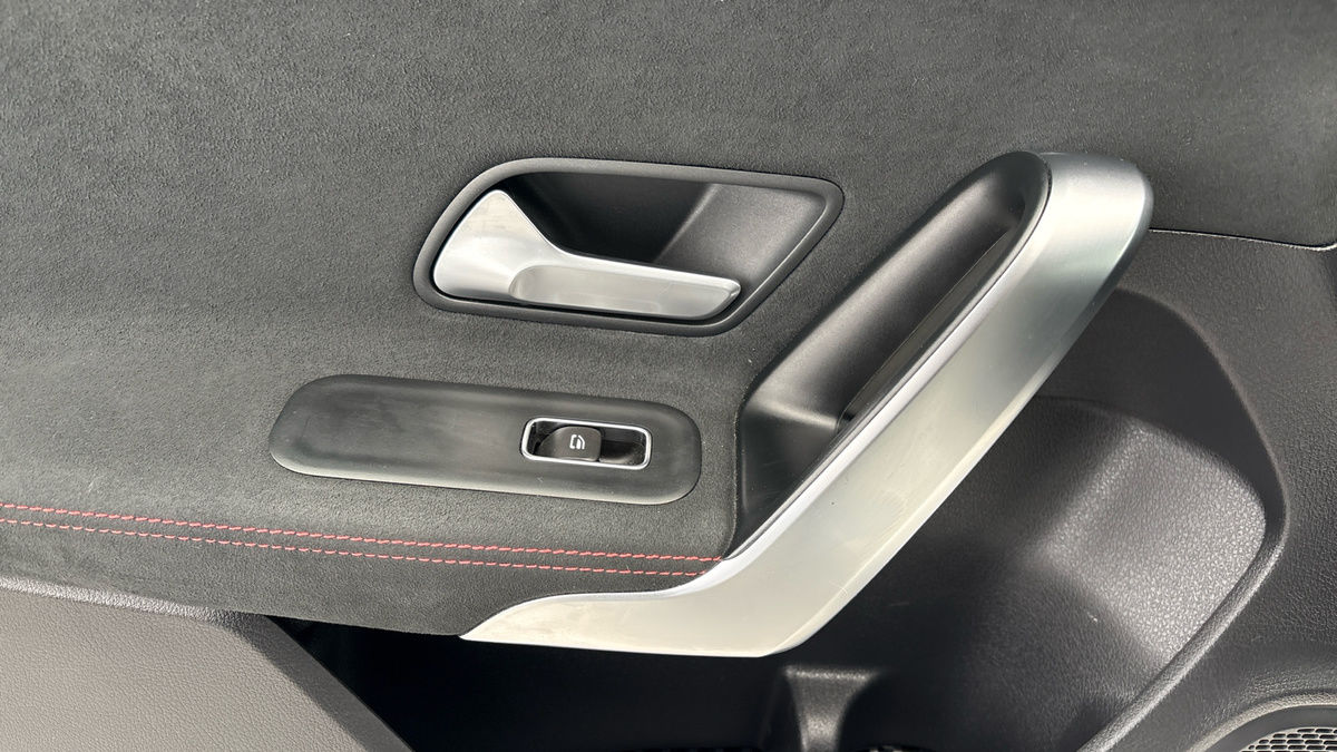 Mercedes-Benz A Class Image 19