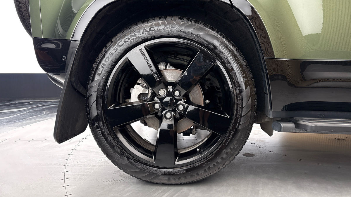 Land Rover Defender 110 Urban Image 10