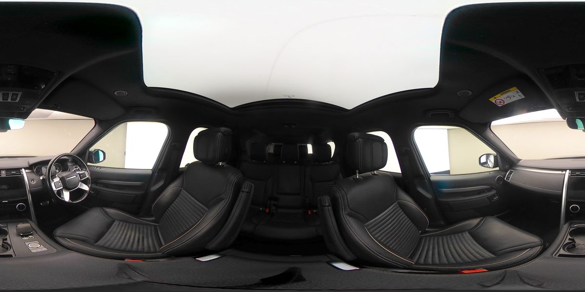 More views of Land Rover Discovery