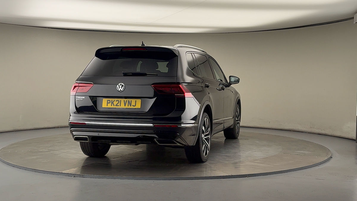 More views of Volkswagen Tiguan Allspace