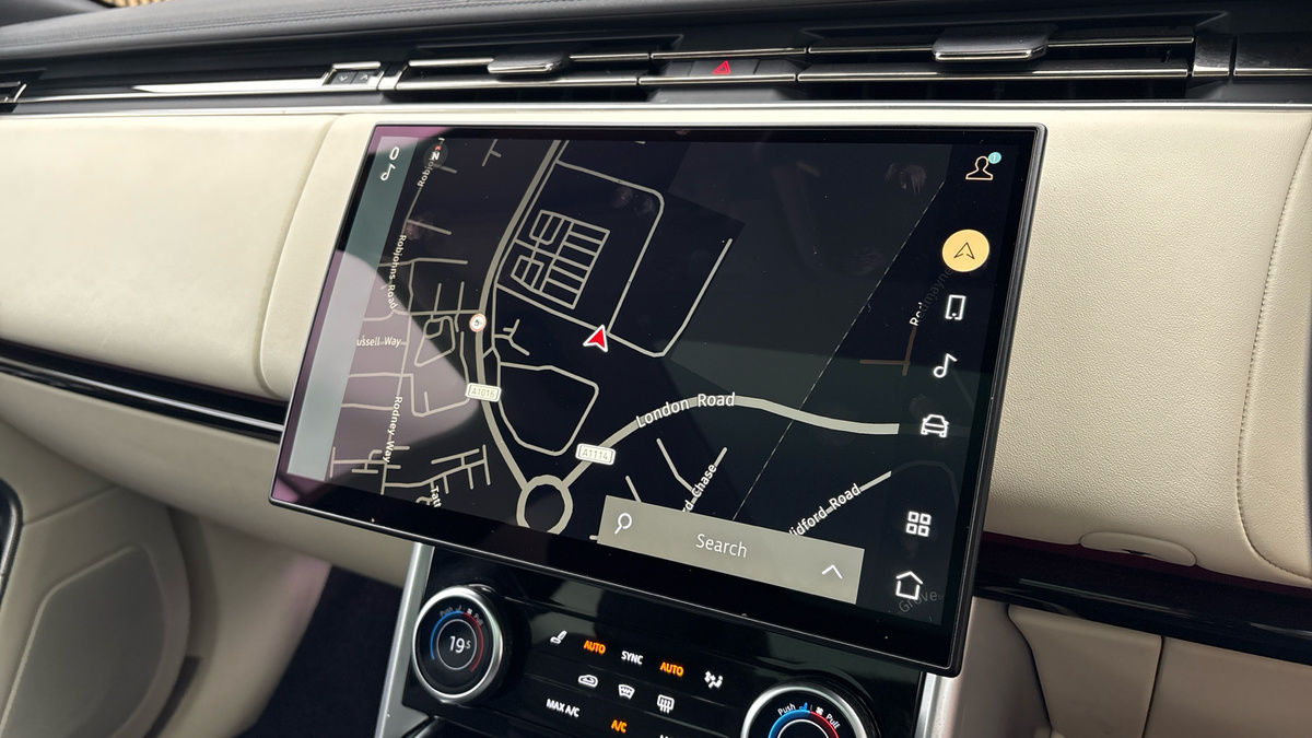 Land Rover Range Rover Image 17