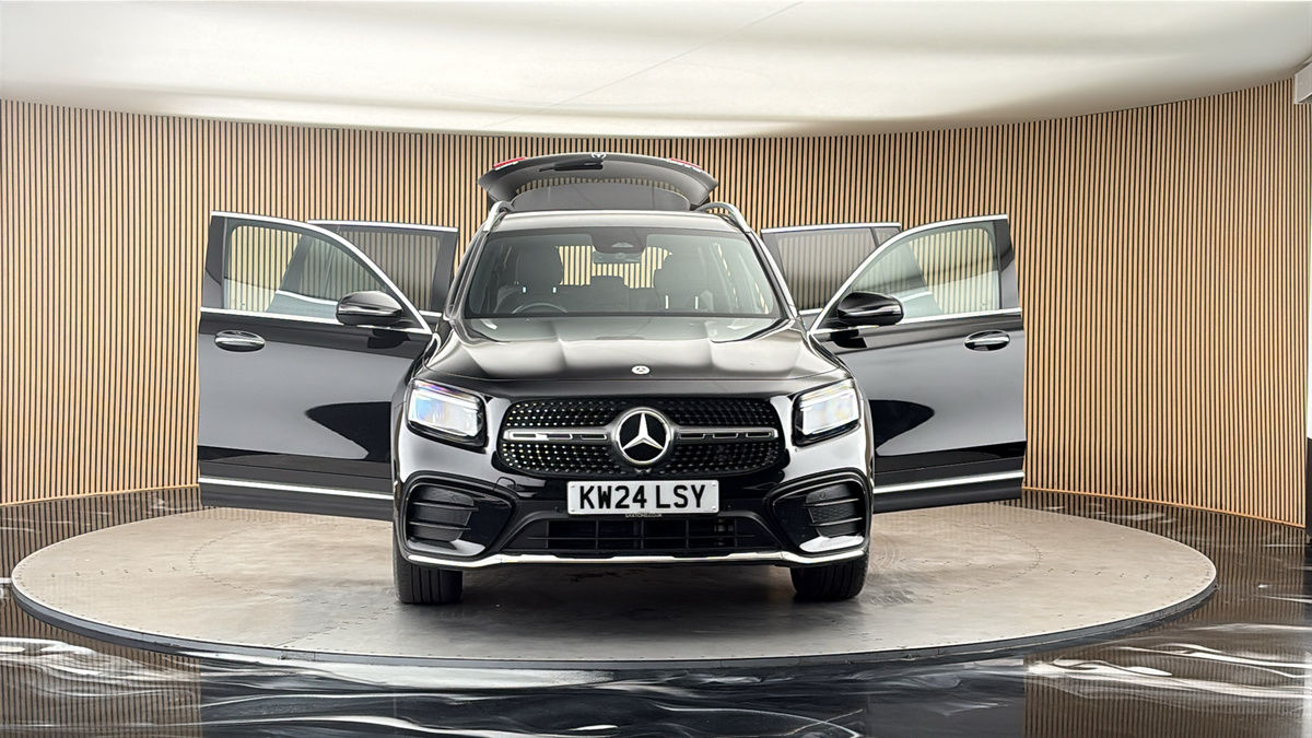 More views of Mercedes-Benz GLB