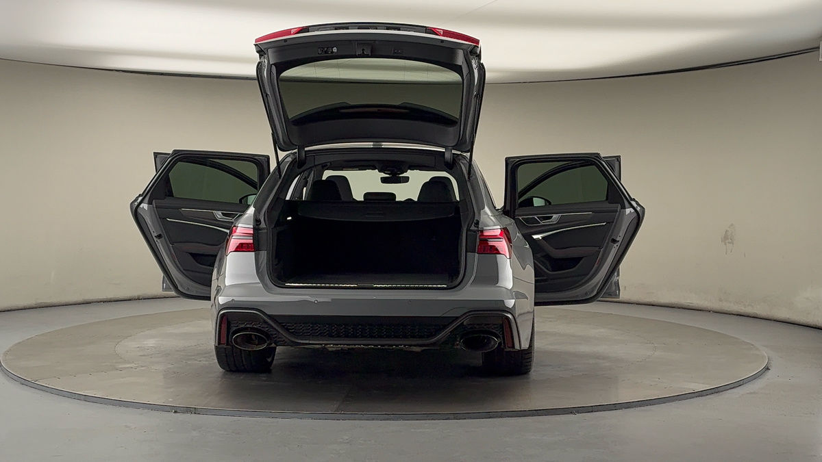 More views of Audi RS6 Avant