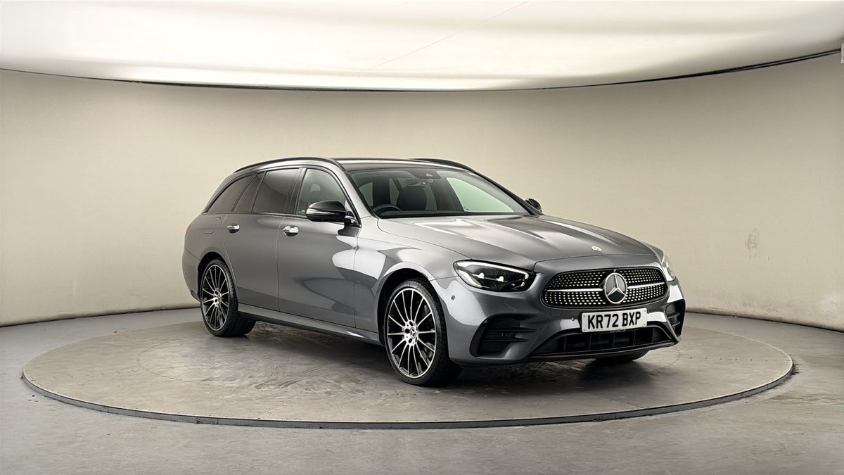 Mercedes-Benz E Class Sticky Header Image