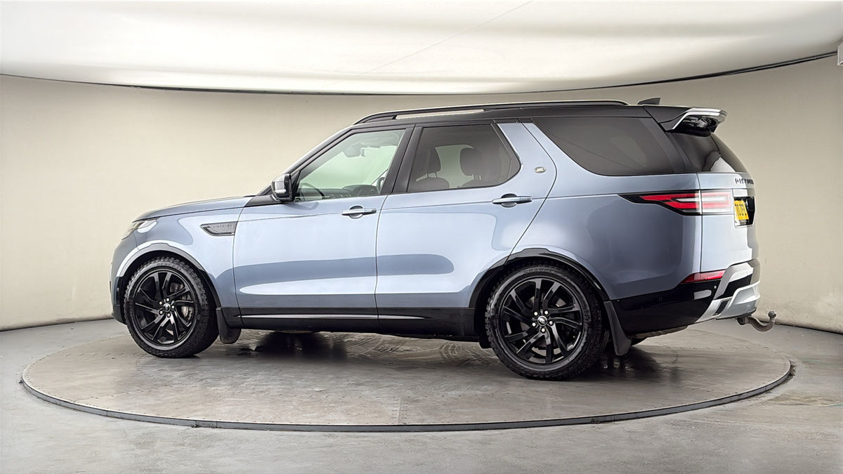 More views of Land Rover Discovery