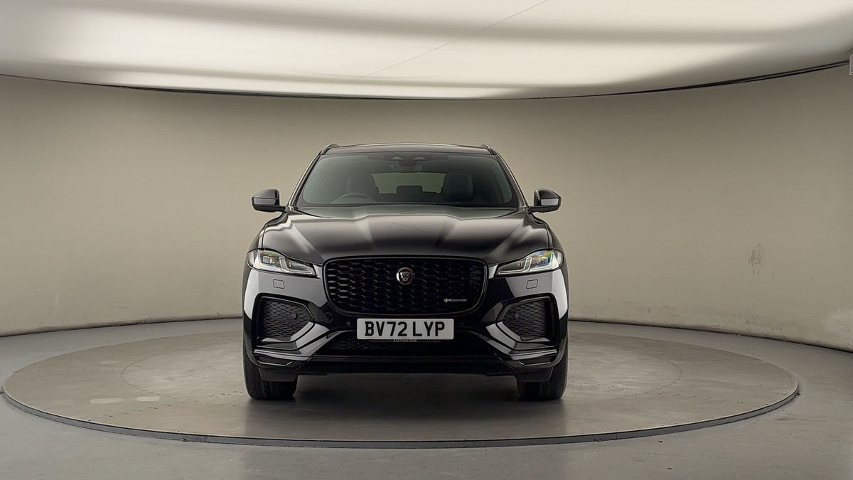 Jaguar F-PACE Image 3