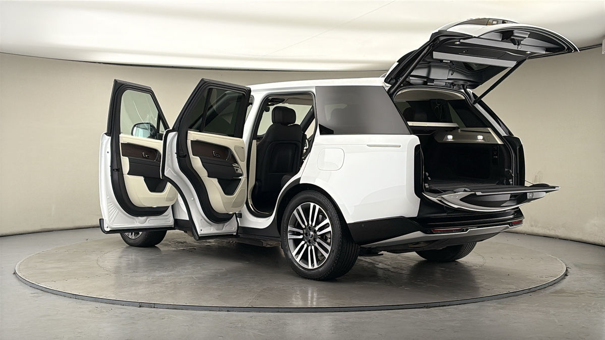 More views of Land Rover Range Rover