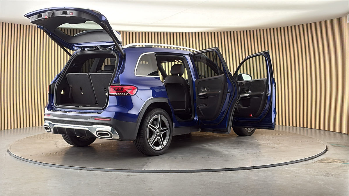 More views of Mercedes-Benz GLB