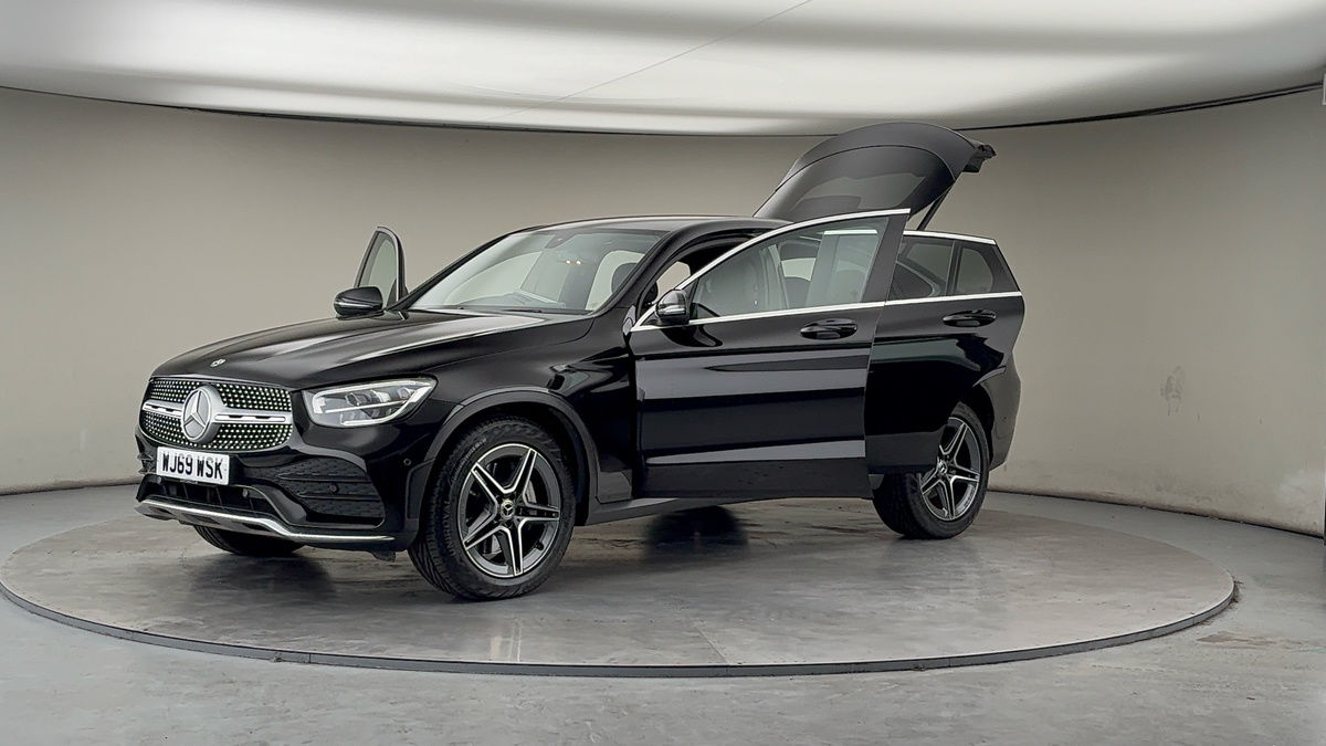 Mercedes-Benz GLC Image 22