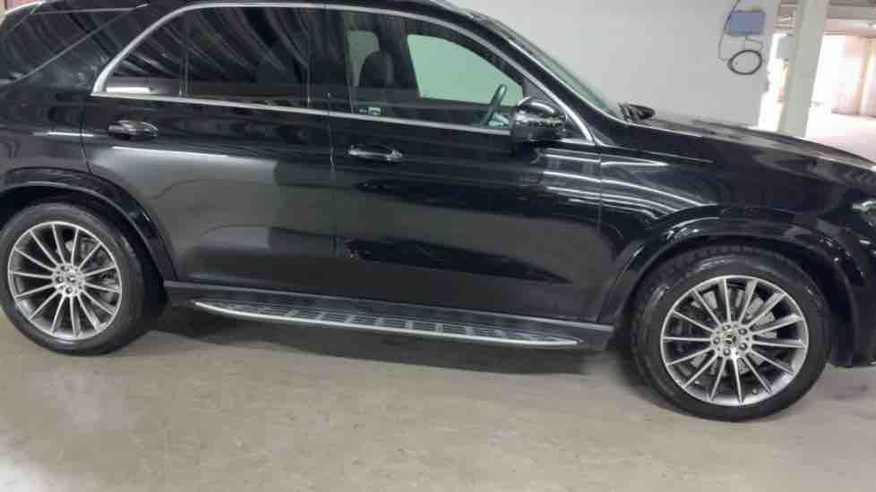 More views of Mercedes-Benz GLE