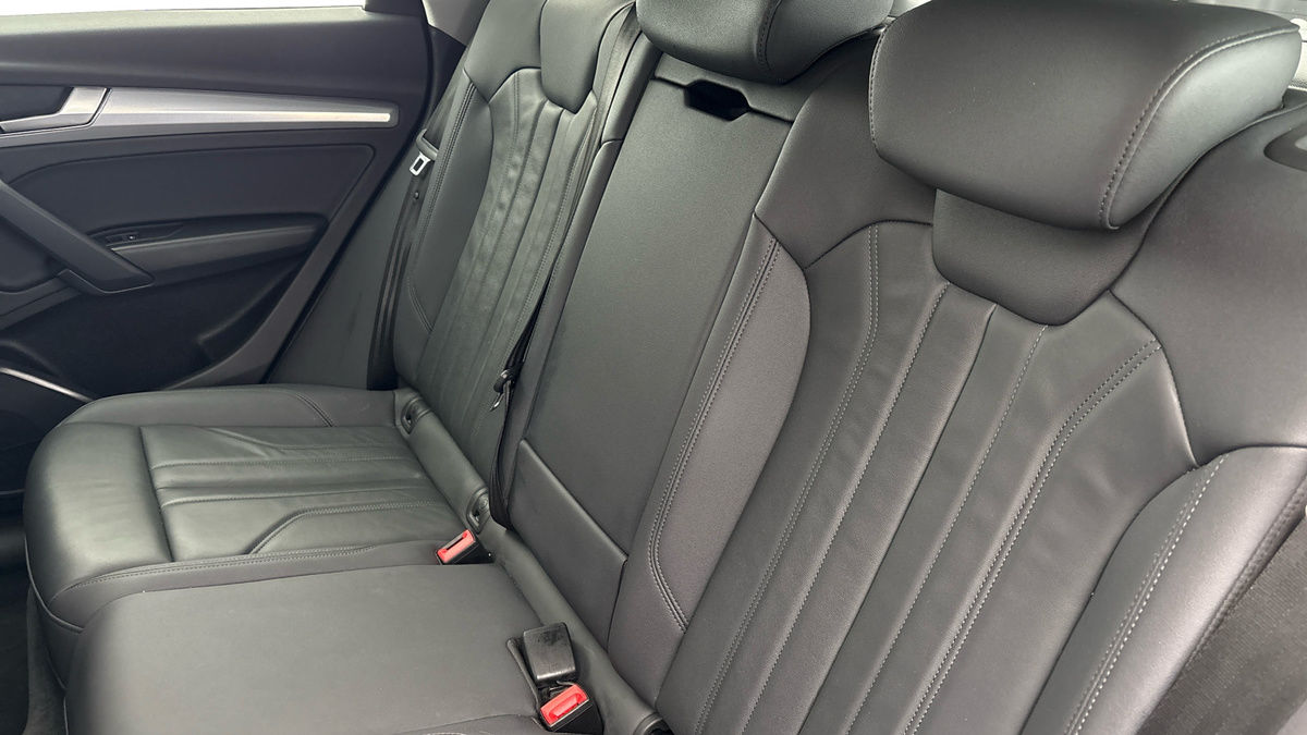 Audi Q5 Image 8