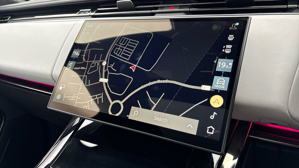 Land Rover Range Rover Sport Urban Image 17