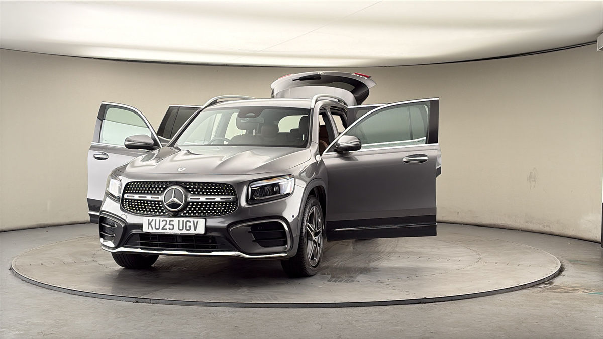 More views of Mercedes-Benz GLB