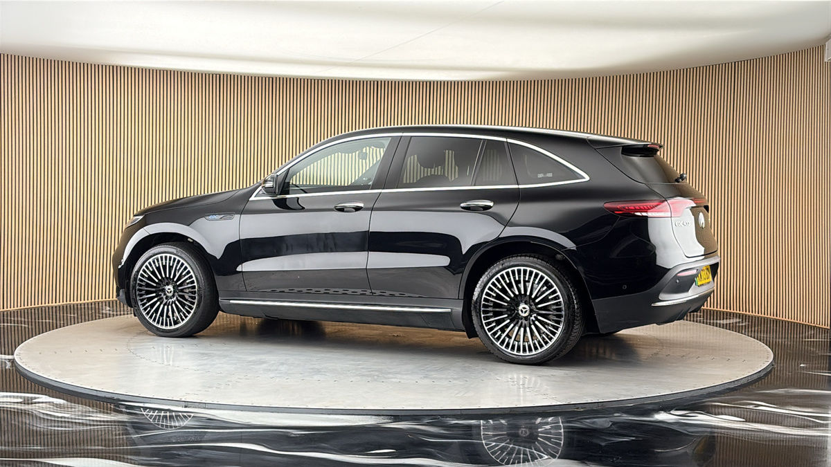 More views of Mercedes-Benz EQC