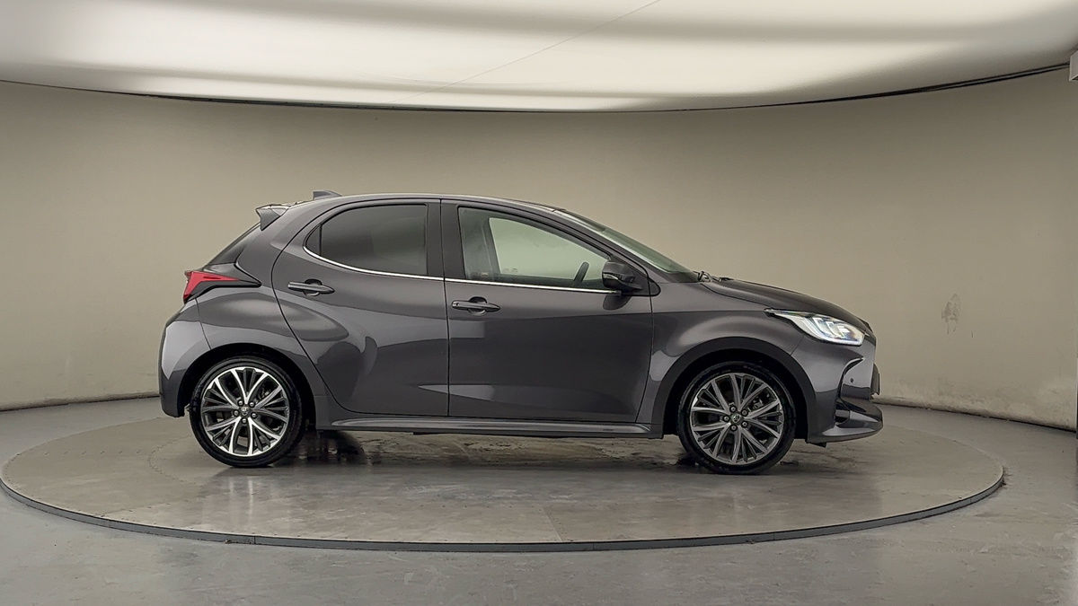 More views of Toyota Yaris