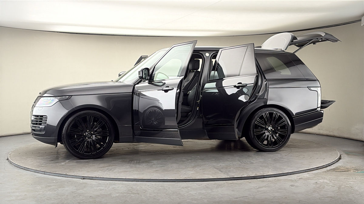 More views of Land Rover Range Rover