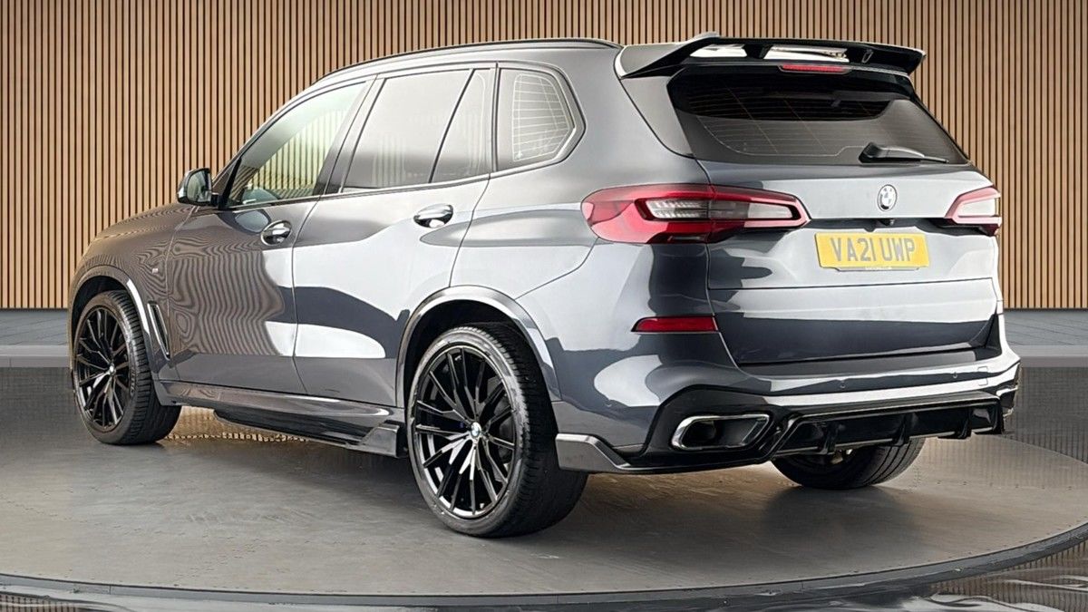 BMW X5 Image 2